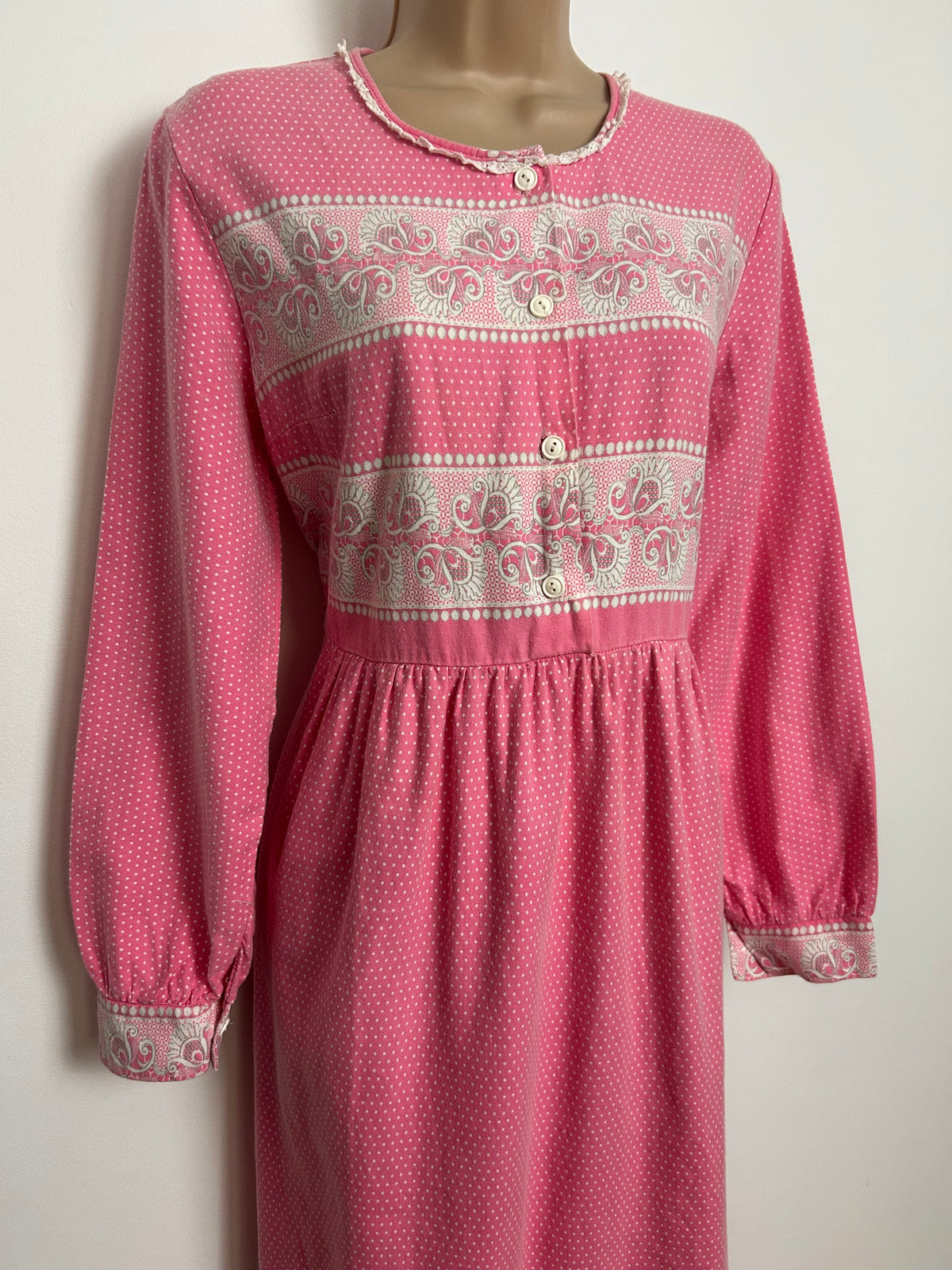 Vintage 1970s Size 12-14 Pink & White Polka Dot Print Long Sleeve Cotton Maxi Nightdress