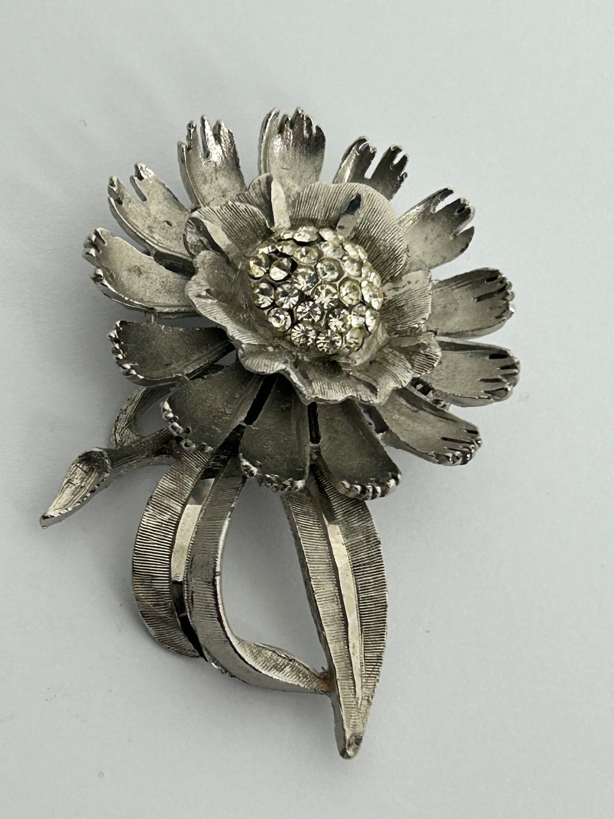 Vintage Large Silver Tone Base Metal Diamante Set Flower Pin Brooch