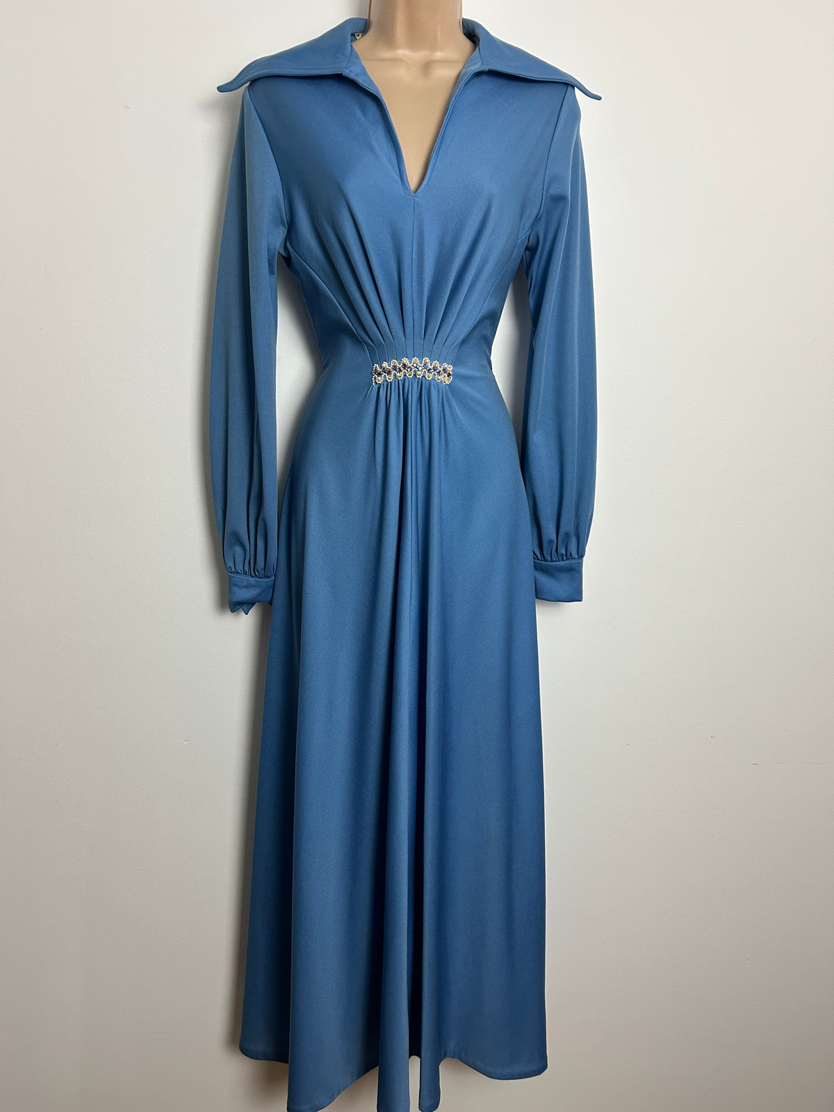Vintage 1970s LEYGIL OF LONDON Size 8 Powder Blue Dagger Collar Embellished Waist Occasion Dress