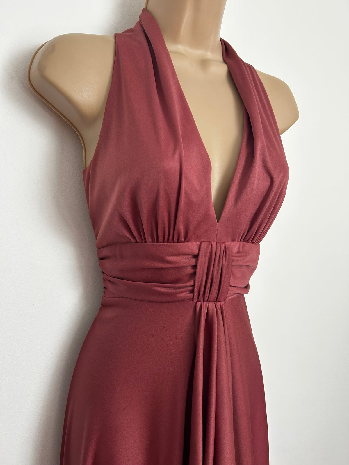 Vintage 1970s Size 8 Dusky Pink Plunge Neck Sleeveless Draped Front Occasion Maxi Dress