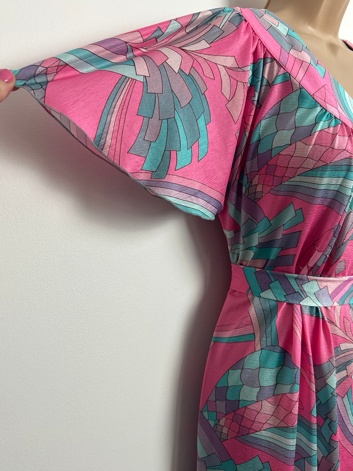 Vintage Late 1970s Made In Italy Size 12-14 Pink Mint & Lilac Abstract Geo Print Belted Dress