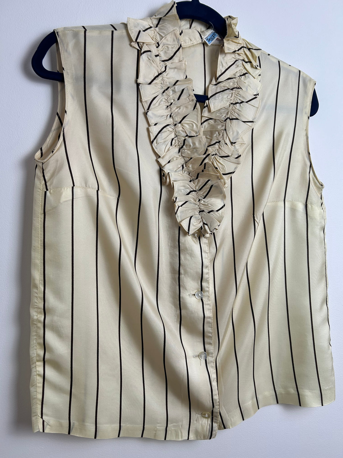 Vintage Early 1970s Size 10 Cream & Dark Brown Stripe Print Sleeveless Ruffle Trim Blouse