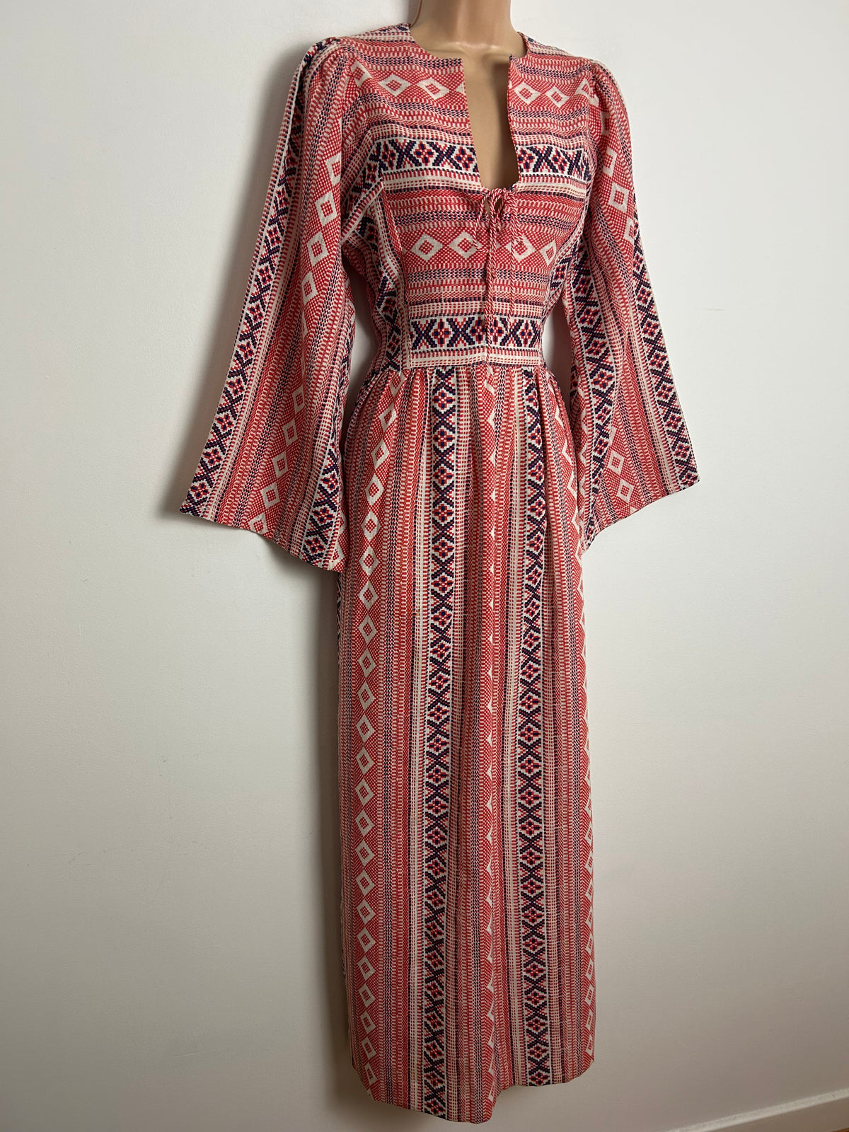 Vintage 1970s Size 8 Red White & Blue Abstract Print Cotton Mix Notch Neck Maxi Dress