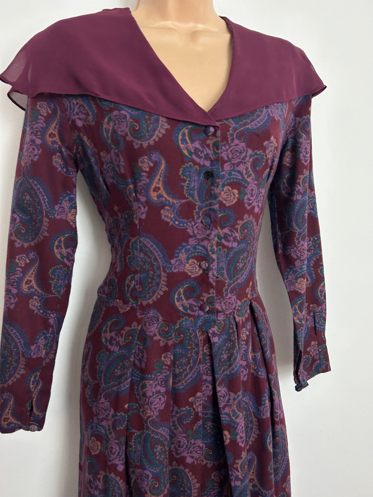 Vintage 1980s LAURA ASHLEY Size 8-10 Burgundy Paisley Wool Mix Chiffon Collared Midi Dress
