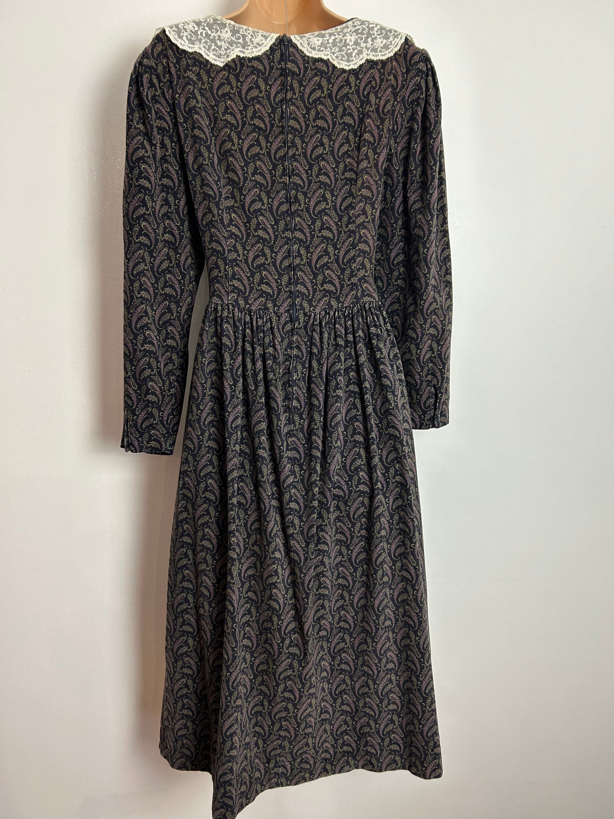 Vintage 1980s LAURA ASHLEY UK Size 12 (Size 14 On The Label) Black Purple & Green Paisley Needlecord Lace Collar Midi Dress