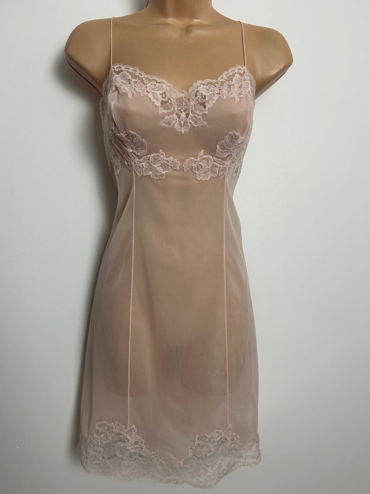 Vintage 1970s Size 10 Pretty Nude Pink Lace Detail Chemise Slip