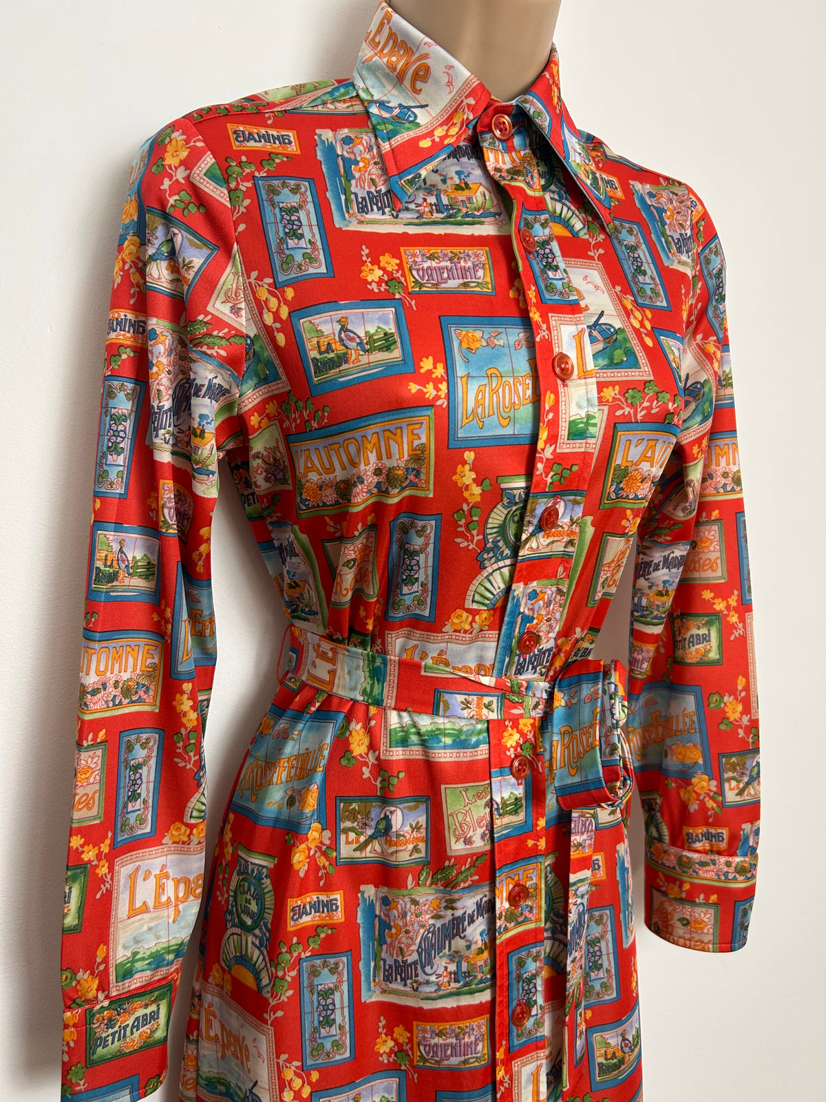 Vintage 1970s SHIRTMAKER Size 10 Red French Postcard Novelty Print Belted Shirt Dress