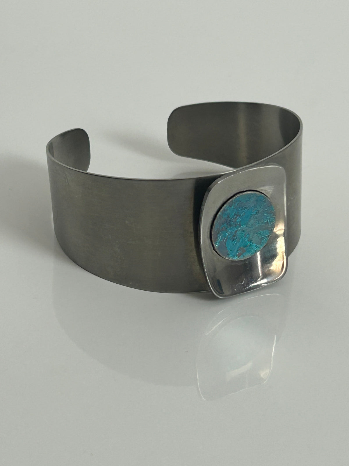 Vintage 1970s Silver Tone Steel Modernist Wide Cuff Style Bracelet