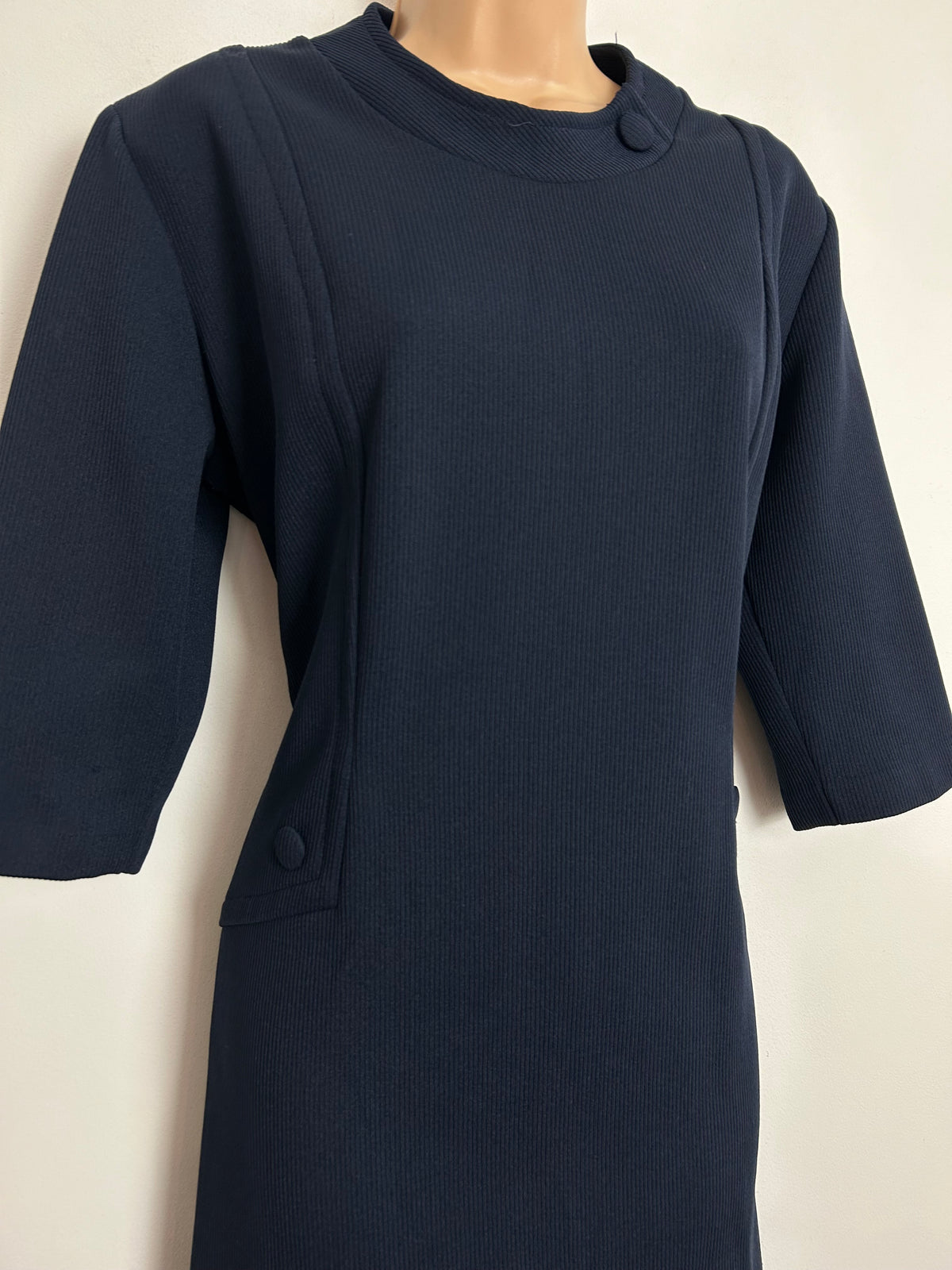 Vintage 1960s UK Size 16 Dark Midnight Blue Ribbed 3/4 Sleeve Mod Shift Dress