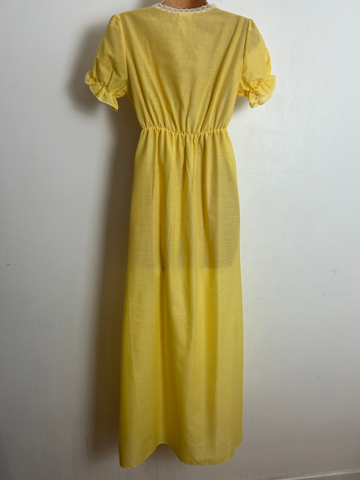 Vintage 1970s SPLENDID Size 10 Yellow Lace Trim Prairie Boho Style Cotton Mix Nightdress