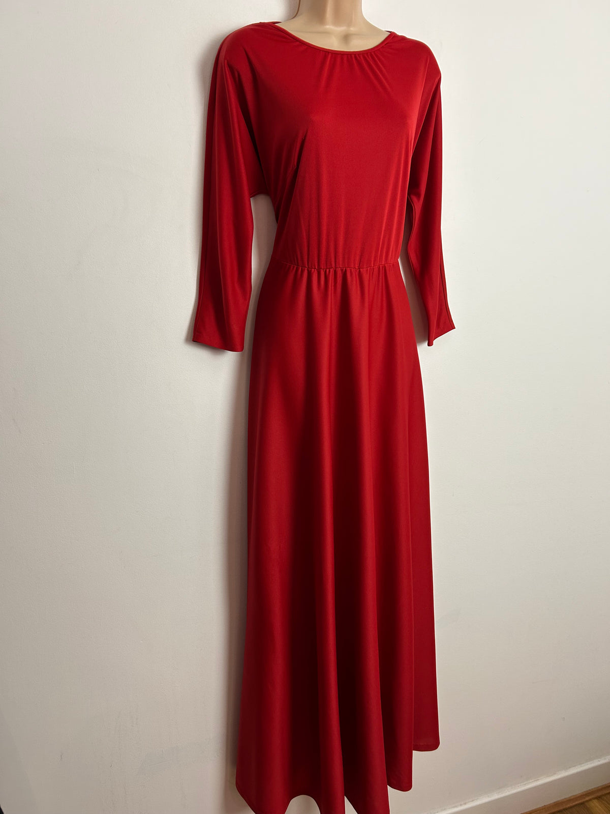 Vintage 1980s UK Size 12-14 Deep Red Long Dolman Sleeve Diamond Mesh Back Panel Maxi Dress