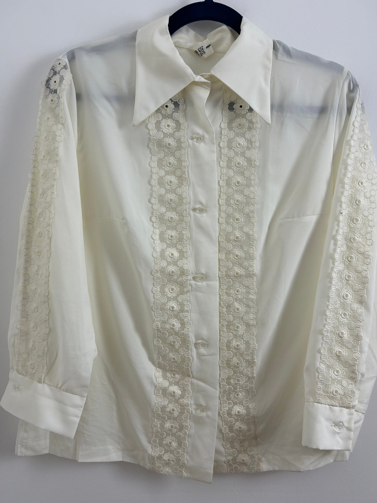 Vintage 1970s Size 14 Cream Pointed Collar Lace Panels Long Sleeve Shirt