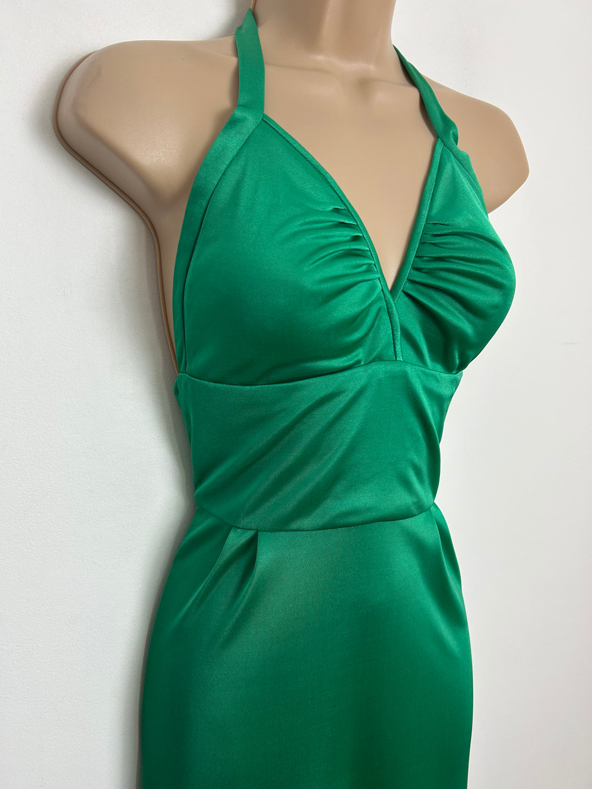 Vintage 1970s BARBARELLA Size 6 Green Shiny Look Halter Neck Summer Occasion Maxi Dress
