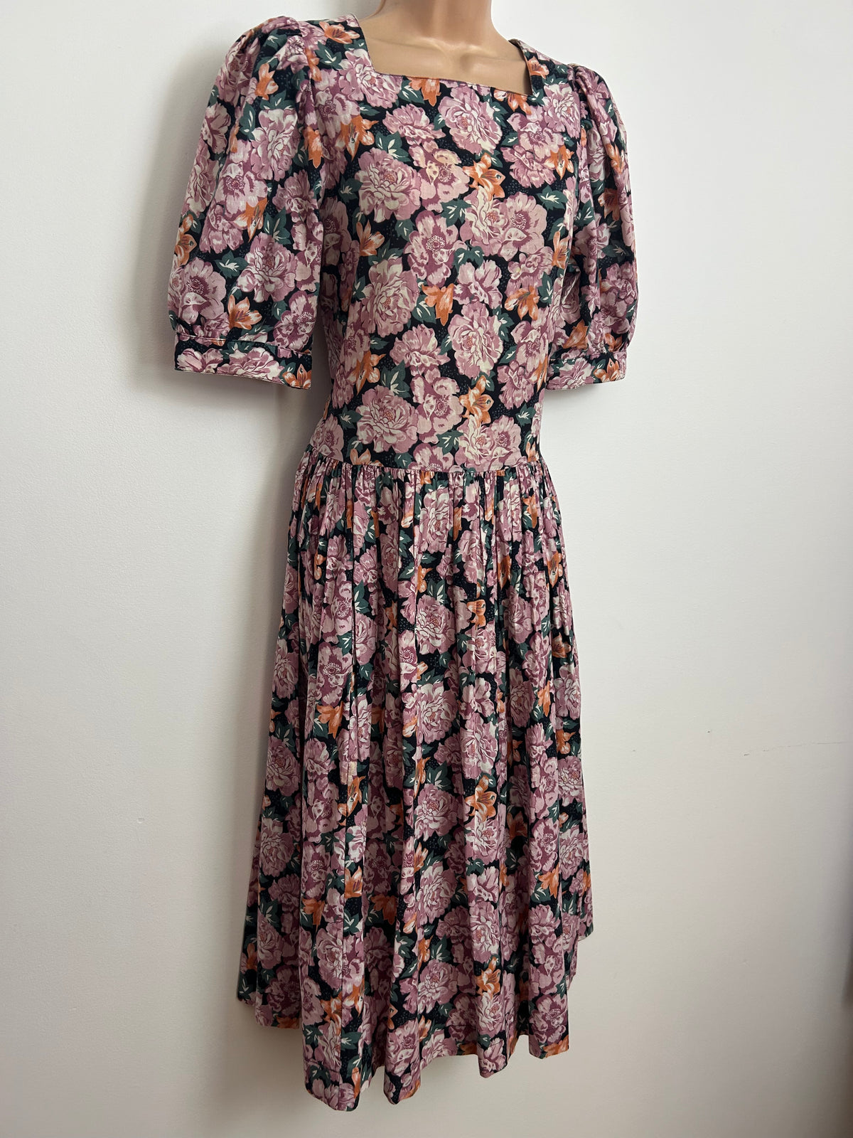 Vintage 1980s LAURA ASHLEY Size 10 Dusky Pink Orange & Green Floral Cotton Tea Dress