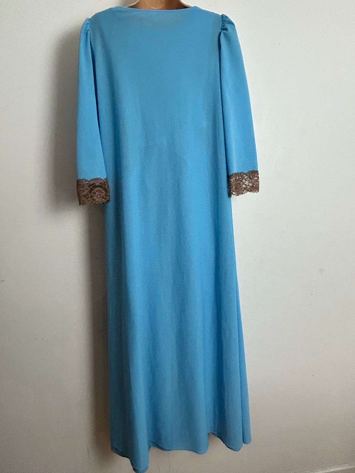 Vintage Late 1960s Size 10 Blue & Brown Lace Trim Matching Peignoir Set