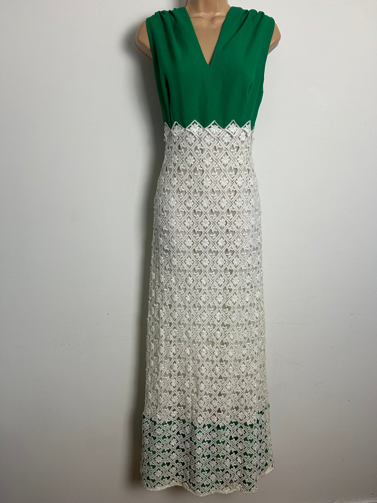 Vintage Late 1960s Size 14 Green & White Embroidered Lace Special Occasion Maxi Dress