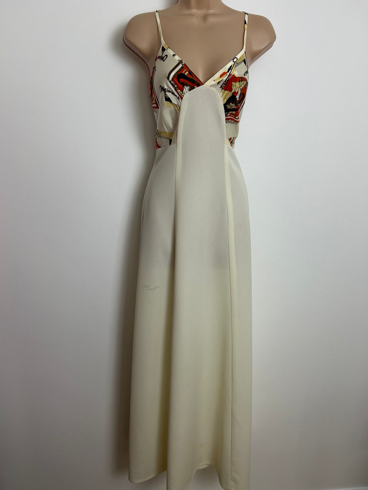 Vintage 1970s Size 8-10 GEORGES DE FEURE LITHOGRAPHIES ORIGINALES Novelty Print Cream Summer Maxi Dress