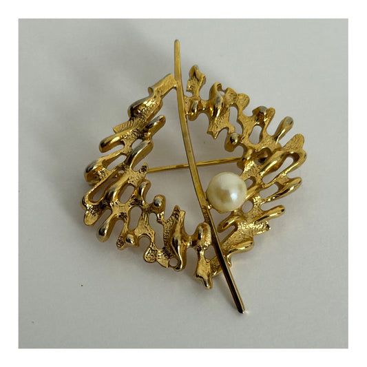 Vintage 1960s Gold Tone Modernist Brooch Set With a Real Pearl