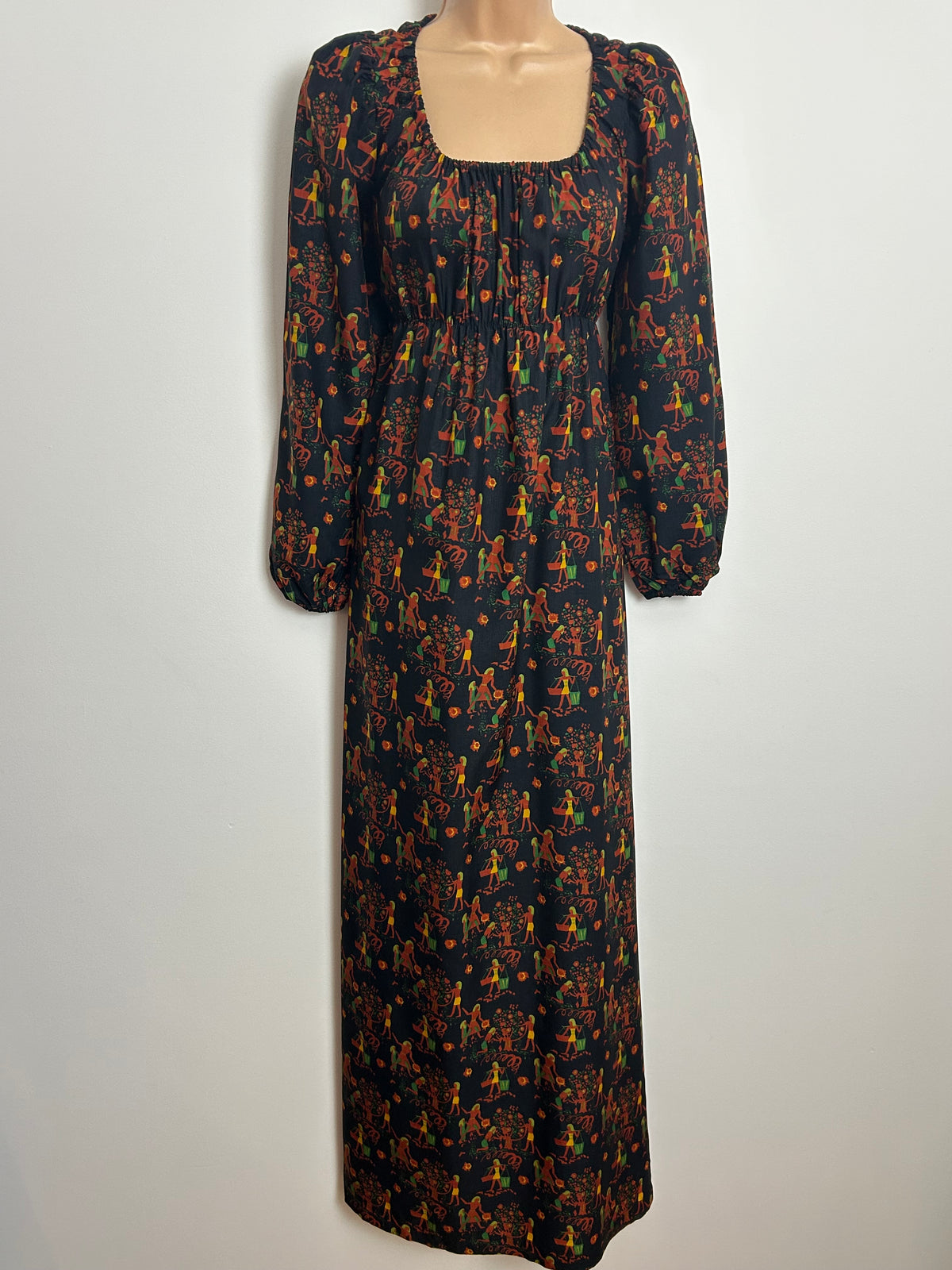 Vintage 1970s JONATHAN E OF LONDON Size 6-8 Black Brown & Mustard Yellow Egyptian Theme Novelty Print Maxi Dress