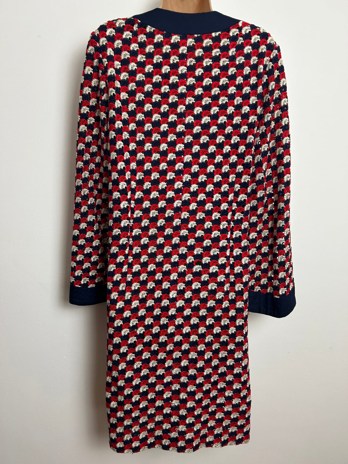 Vintage 1960s Size 14 Blue Red & White Loop Stitch Fabric Mod Shift Dress