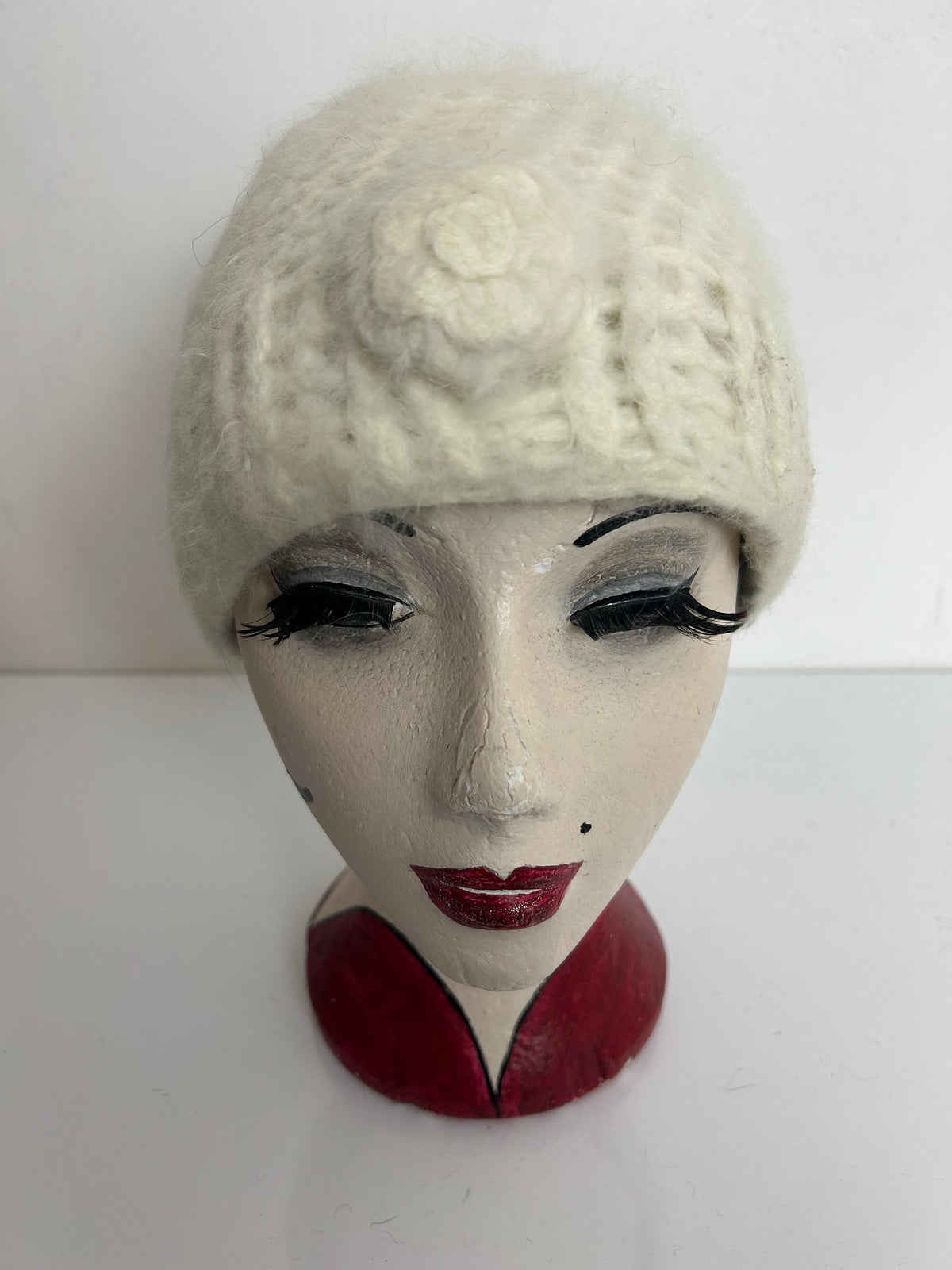 Vintage C&A Handcrafted Cream Soft Fluffy Angora Mix Beanie Winter Hat