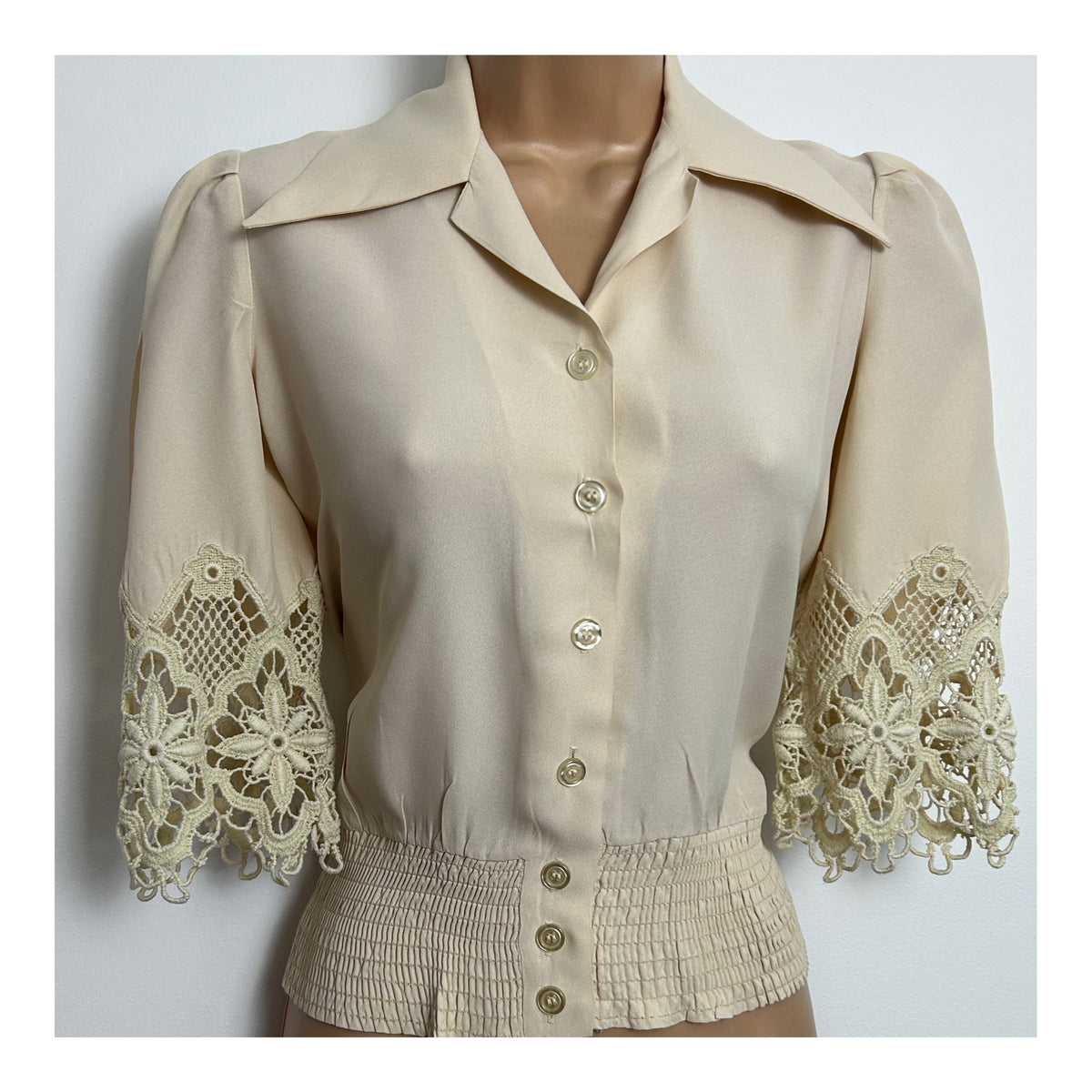 Vintage Late 1970s HARRY LAURE PARIS Size 8 Beige Crochet Lace Sleeve Shirred Waist Blouse