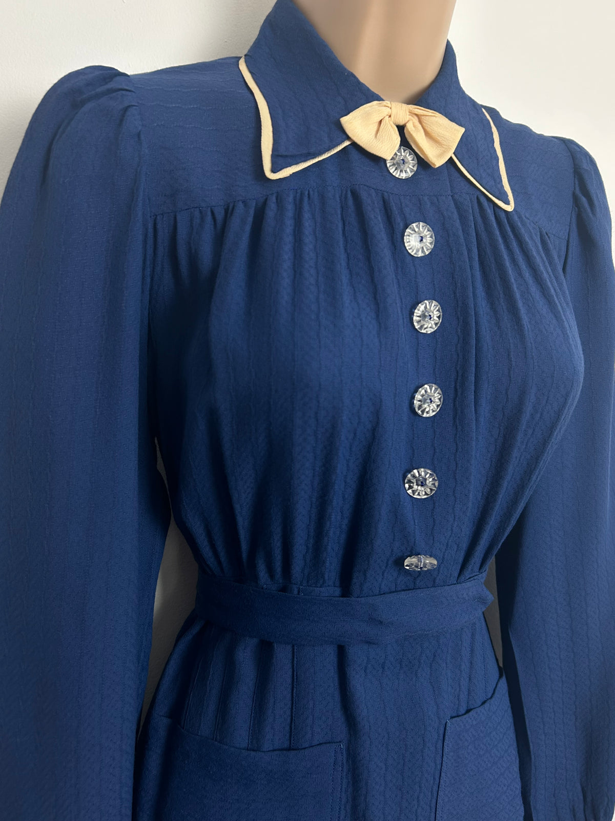 Vintage Late 1940s Post War Blue Rayon Belted Pleated Pocket Detail Tea Dress 8-10