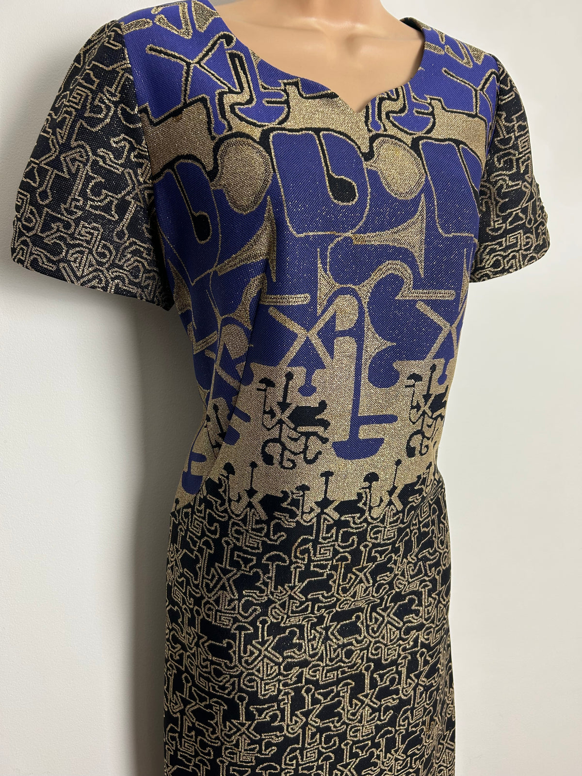 Vintage 1960s Size 12 Purple Gold & Black Abstract Print Lurex Mod Shift Party Dress