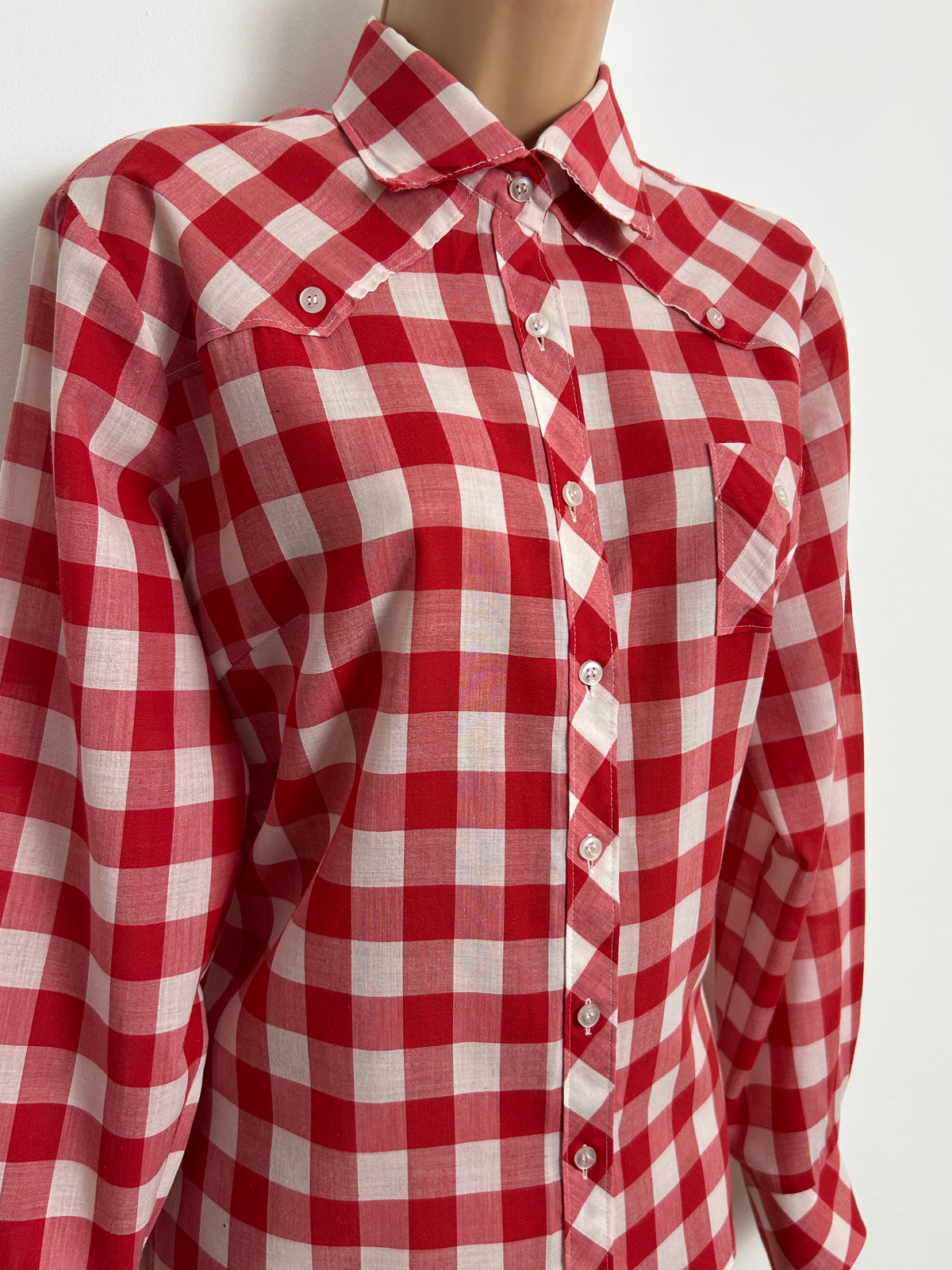 Vintage 1970s Size 14-16 Red & White Check Print Cotton Mix Long Sleeve Shirt