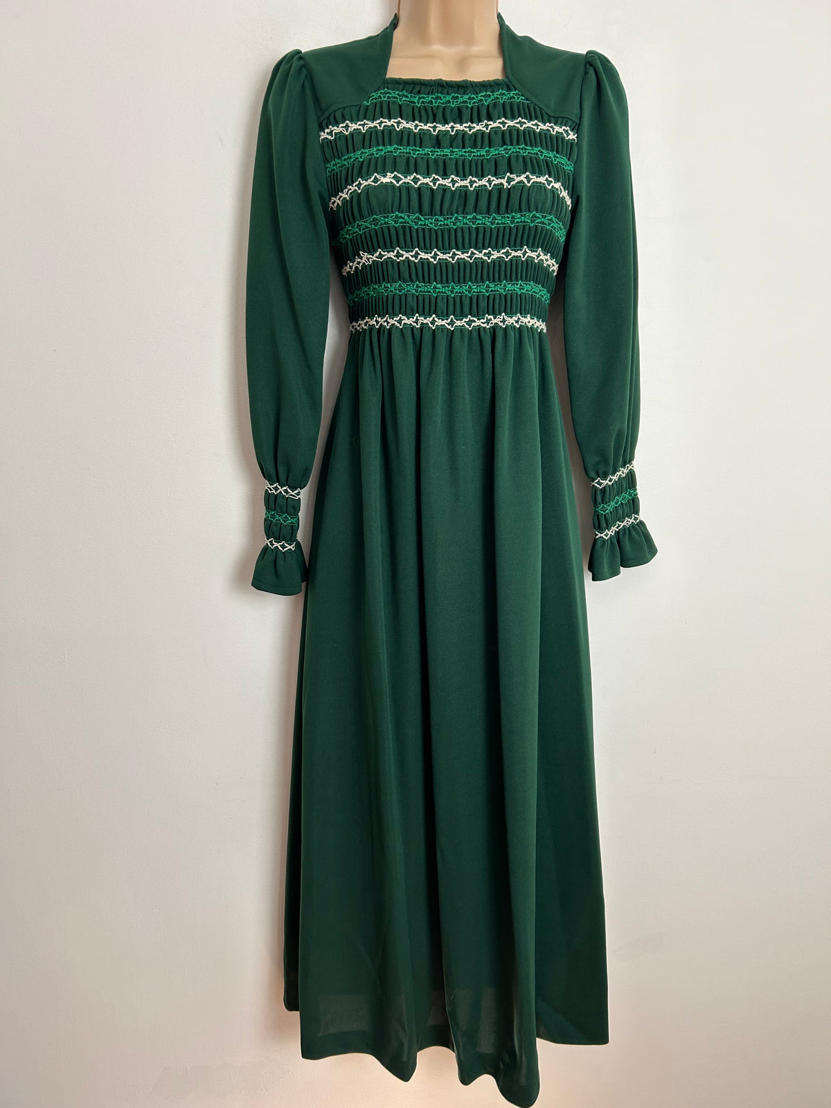Vintage 1970s UK Size 8/10 Bottle Green Shirred Stretchy Bodice Long Sleeve Tie Back Boho Maxi Dress