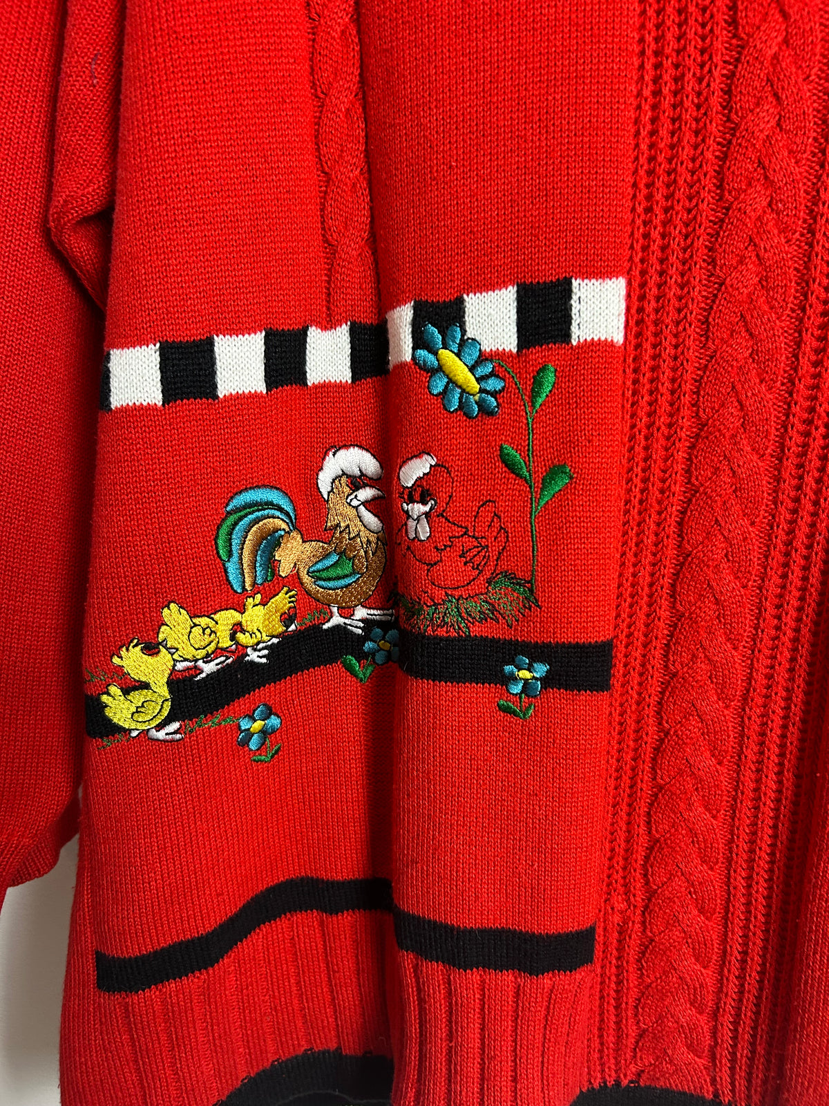 Vintage 1980s AMBROSIUS HEIM Up To Size 16 Red Cotton Mix Embroidered Chicken & Rooster Pattern Jumper