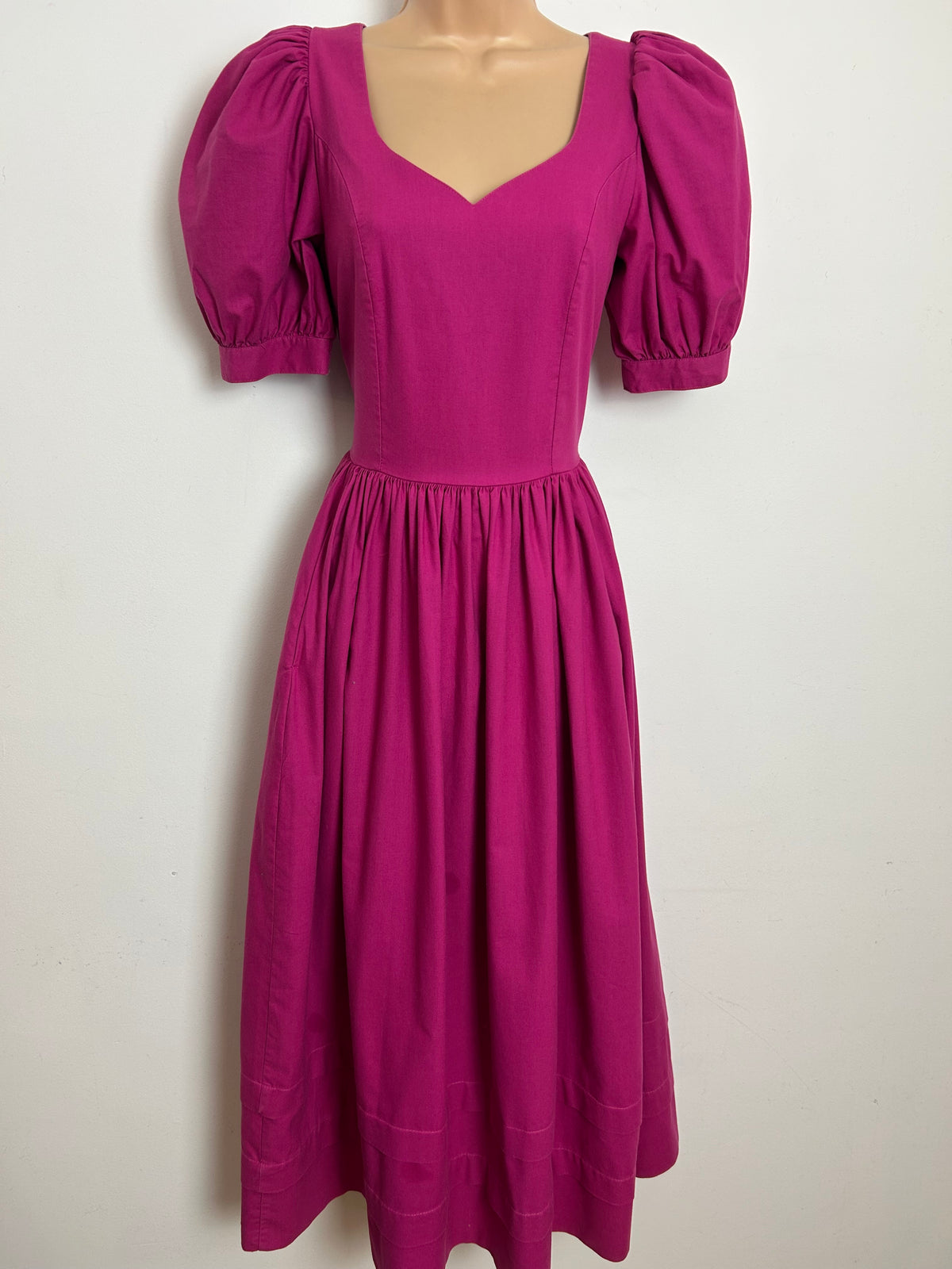 Vintage 1980s LAURA ASHLEY Size 8 (Size 12 On Label) Fuchsia Pink Puffed Sleeve Midi Dress