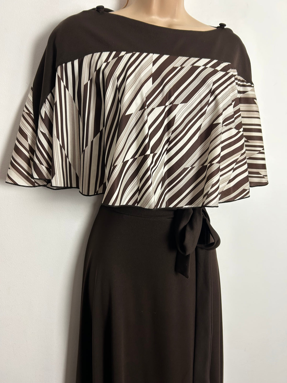 Vintage 1970s DEVONSHIRE LADY UK Size 14-16 Brown & Cream Stripe Print Cape Sleeve Belted Maxi Dress