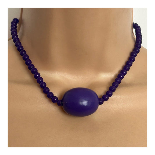 Vintage Late 1960s Purple Plastic Bead Statement Mod Choker Necklace