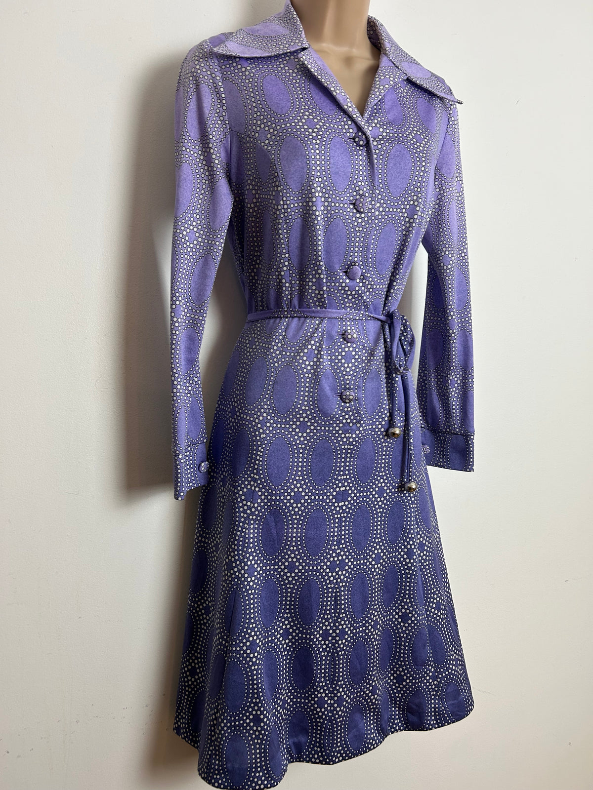 Vintage 1970s FRANKENWALDER Size 12 Lilac & White Spot Circle Print Dagger Collar Belted Day Dress