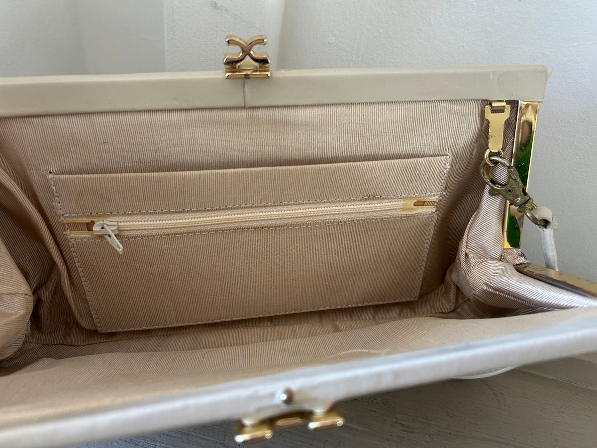 Vintage 1960s Cream Faux Leather Shoulder or Clutch Bag