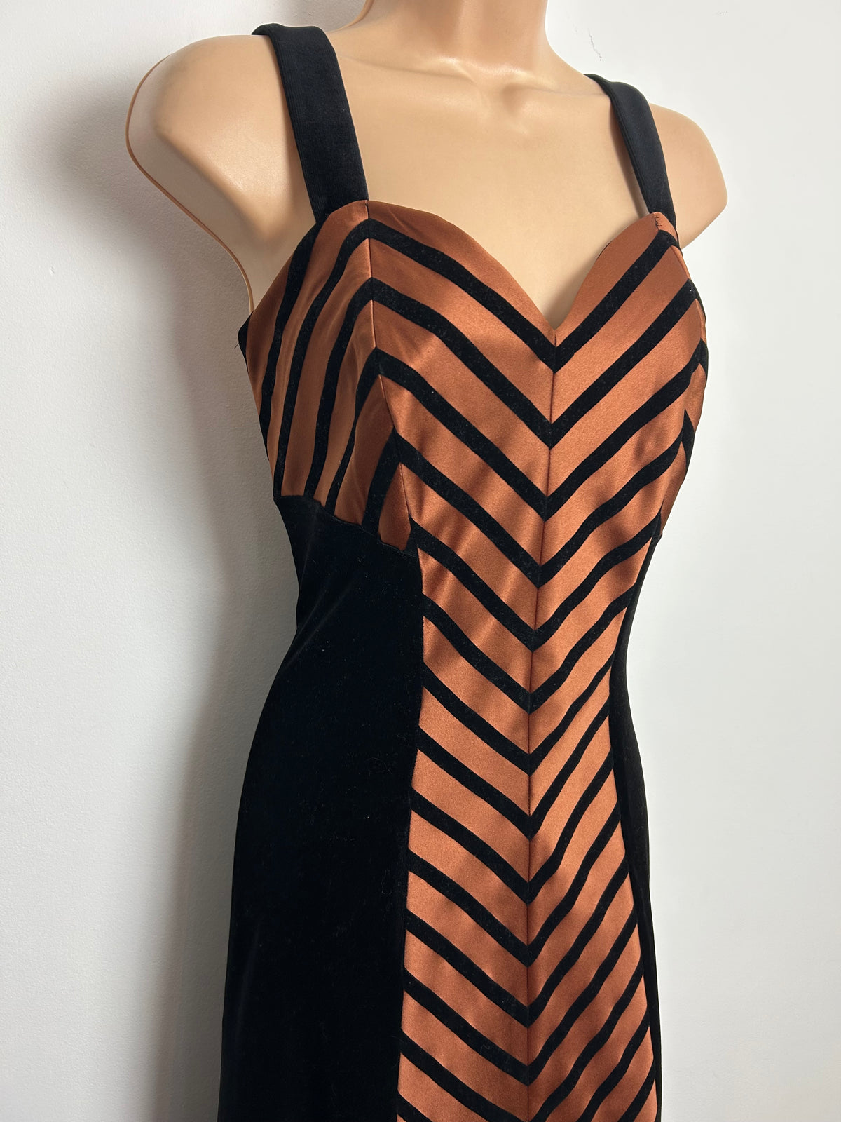 Vintage Early 1980s VERA MONT FRANCE Size 8-10 Black Velvet & Bronze Satin Stripe Panel Occasion Evening Maxi Dress