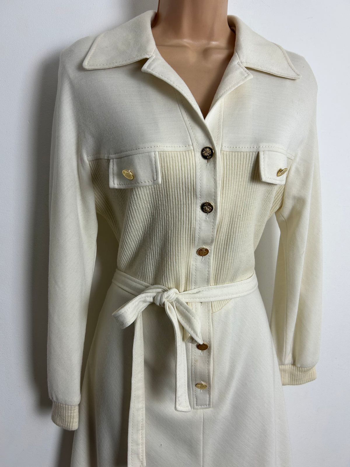 Vintage 1970s Size 12 Cream Ribbed Pocket Detail 100% Pure Wool Belted Mod Day Dress