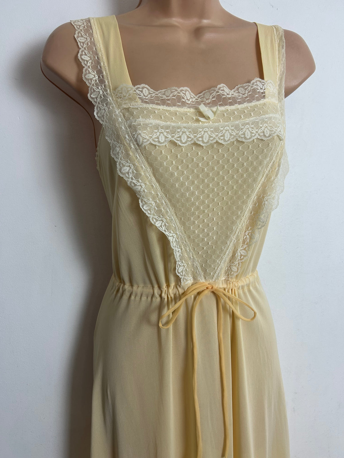 Vintage 1960s Size 12 Butterscotch Yellow Lace Trim Draw Tie Nightie Nylon Nightdress