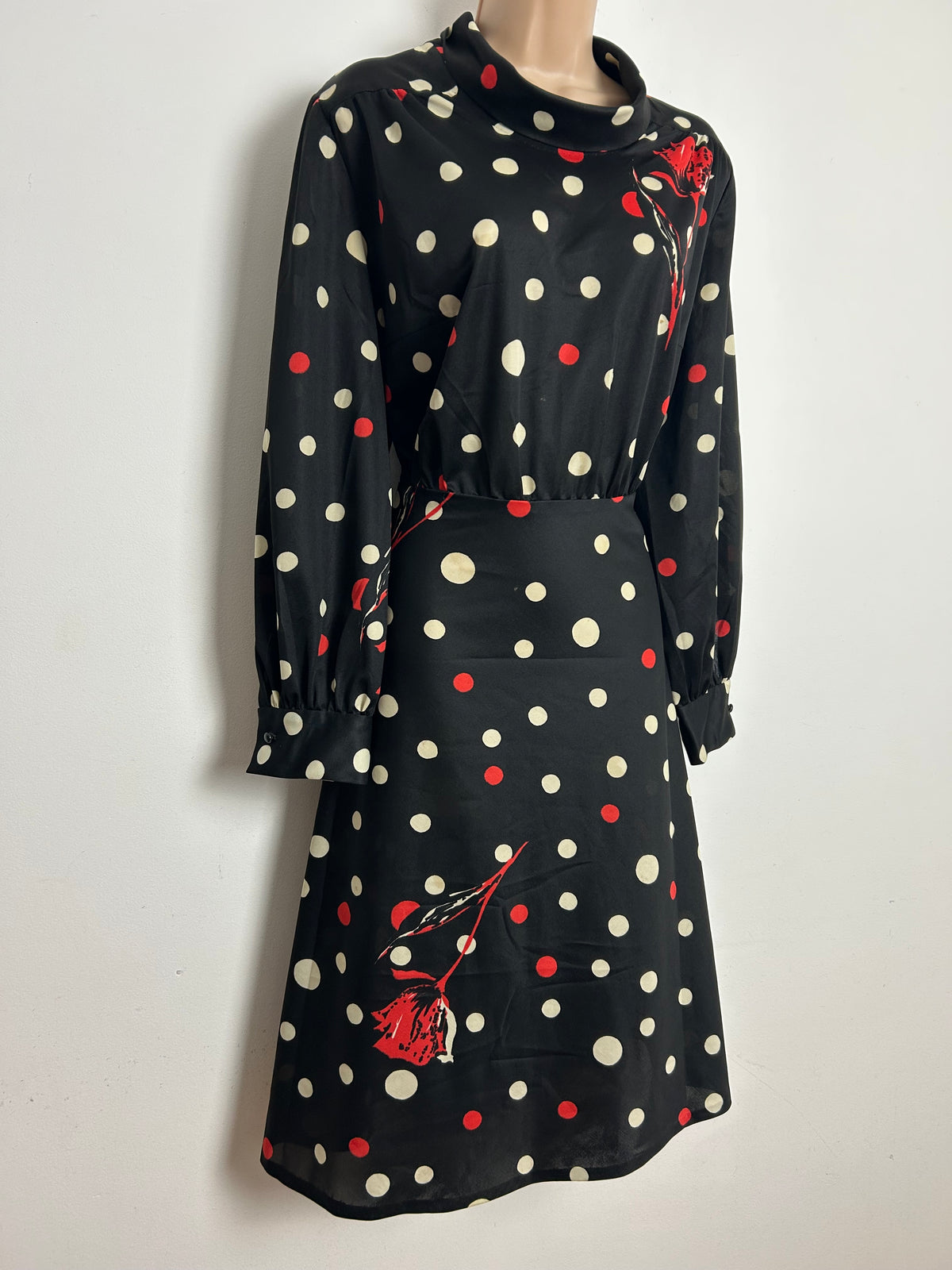 Vintage Late 1970s Size 14 Black White & Red Spot & Rose Print Fit & Flare Day Dress