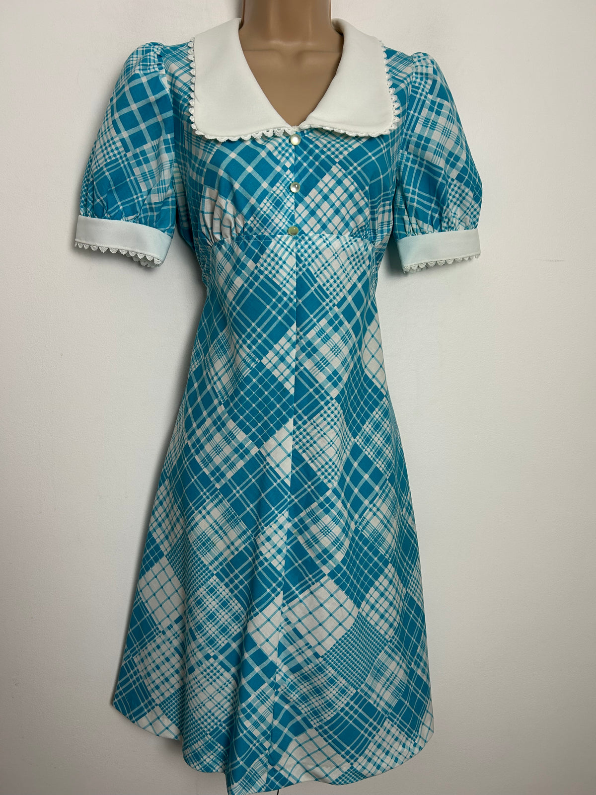 Vintage Late 60s/Early 70s Size 10 Turquoise & White Check Print Cotton Short Sleeve Tie Back Mod Dolly Dress
