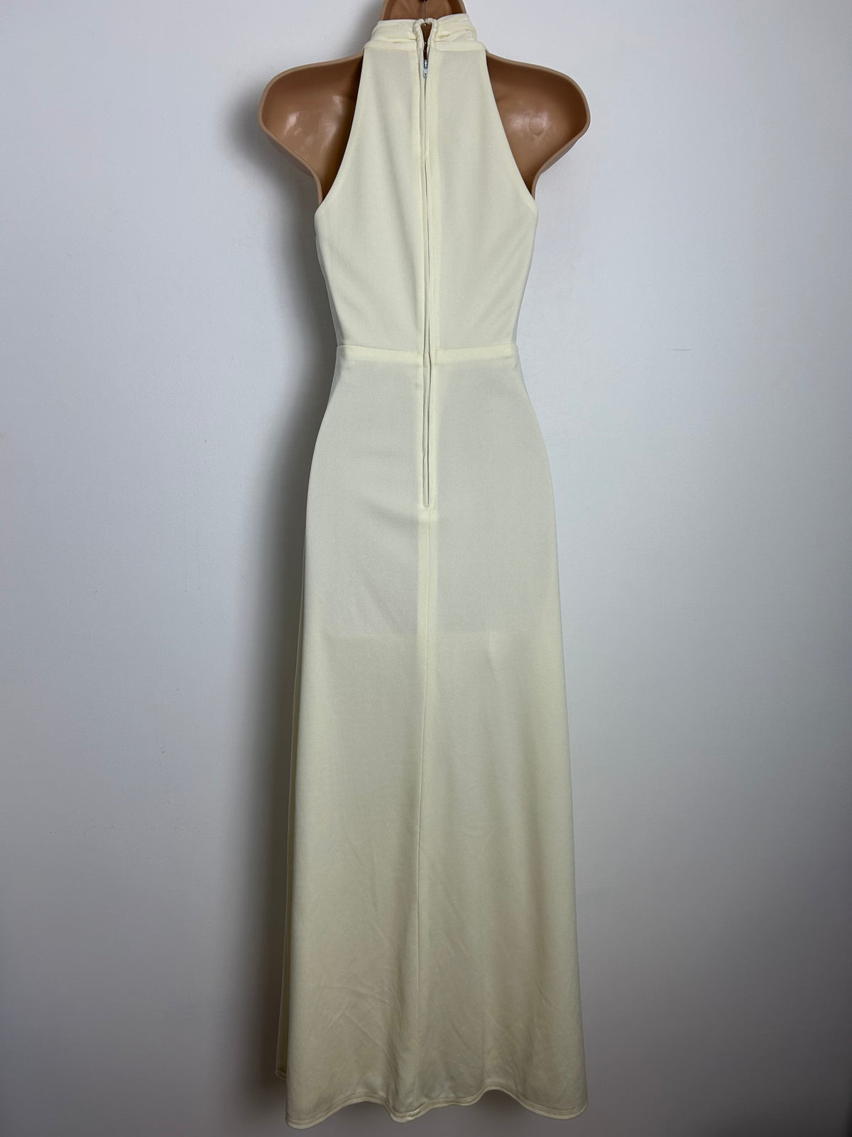 Vintage 1970s Size 6 Beautiful Cream Diamond Stitch Detail Halterneck Empire Line Summer Occasion Maxi Dress