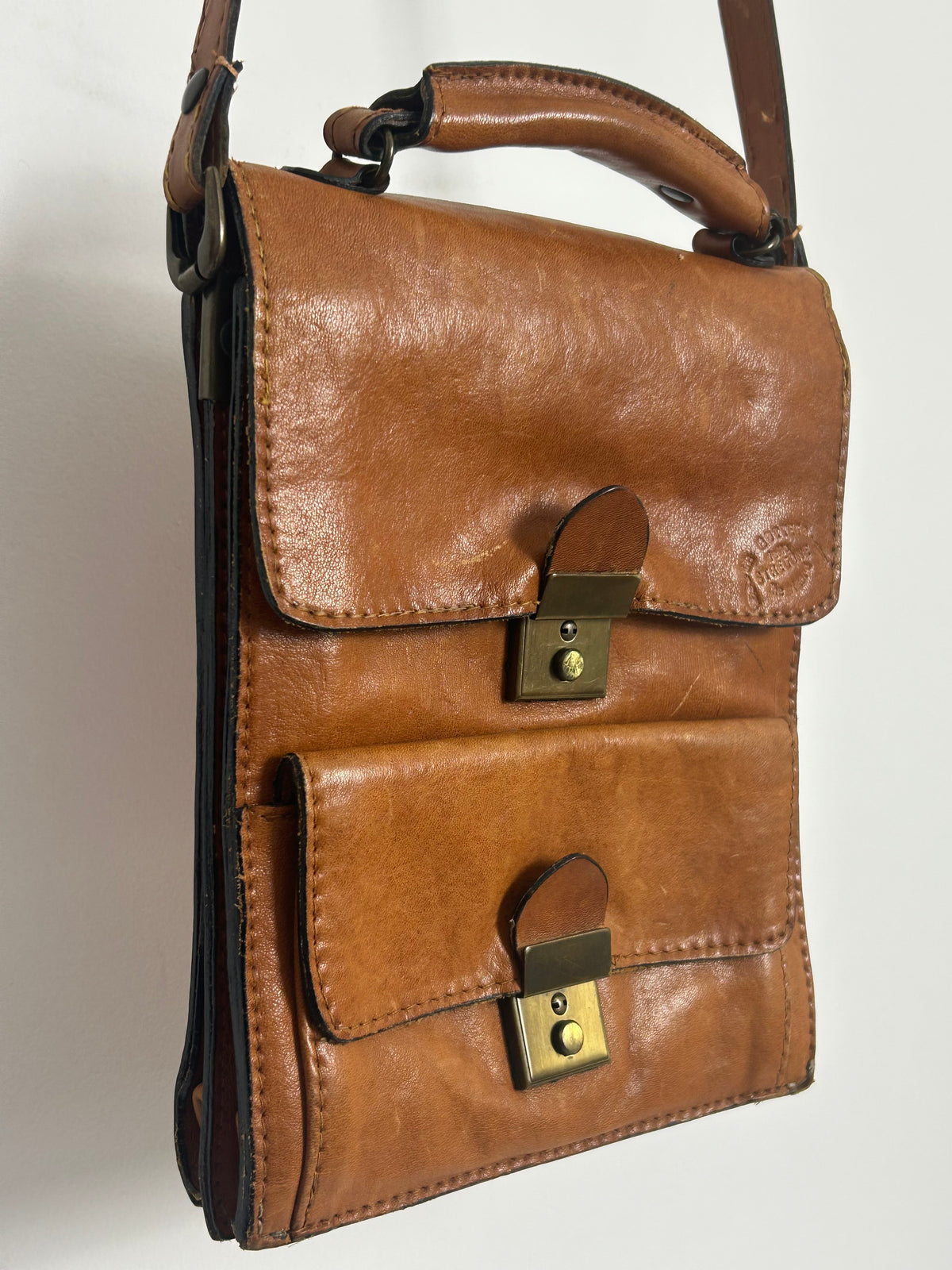 Vintage 1970s Italian "THE WIZARD" Tan Brown Leather Satchel Style Handbag/Shoulder Bag