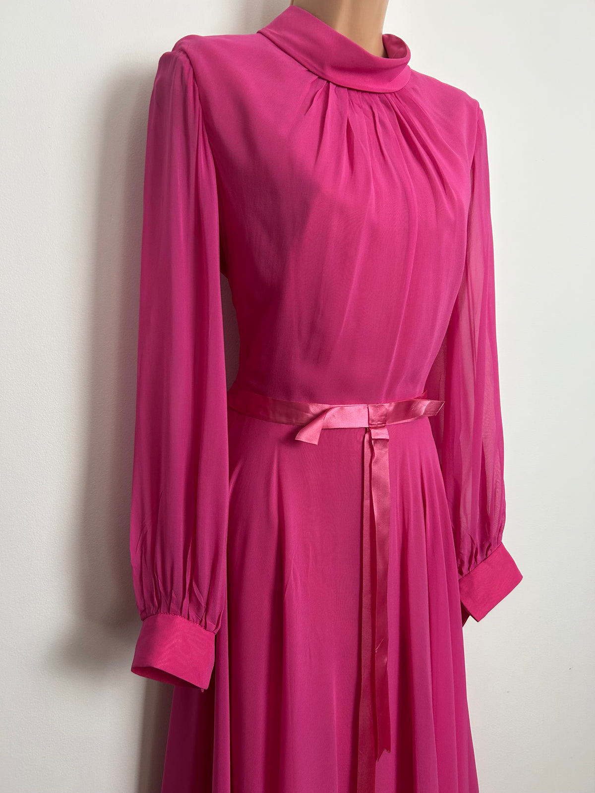 Vintage 1960s PETERSON MAID Size 10 Candy Pink Chiffon Long Sleeve Occasion Maxi Dress