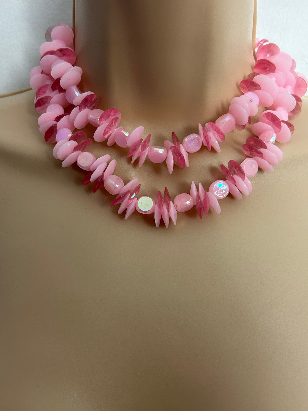 Vintage 1960s Pink Tones Plastic Bead Double Strand Small Choker Necklace (Hong Kong)