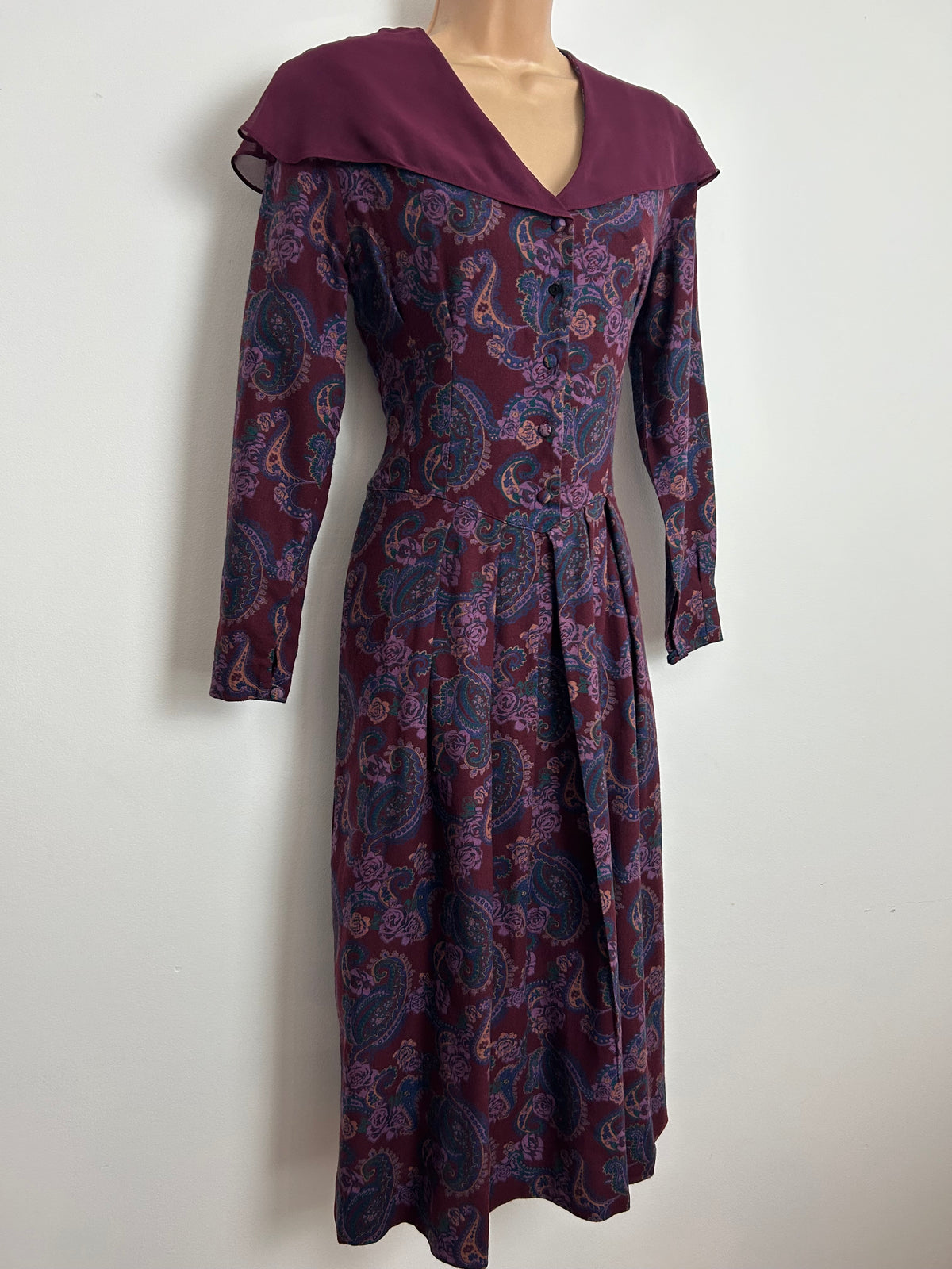 Vintage 1980s LAURA ASHLEY Size 8-10 Burgundy Paisley Wool Mix Chiffon Collared Midi Dress
