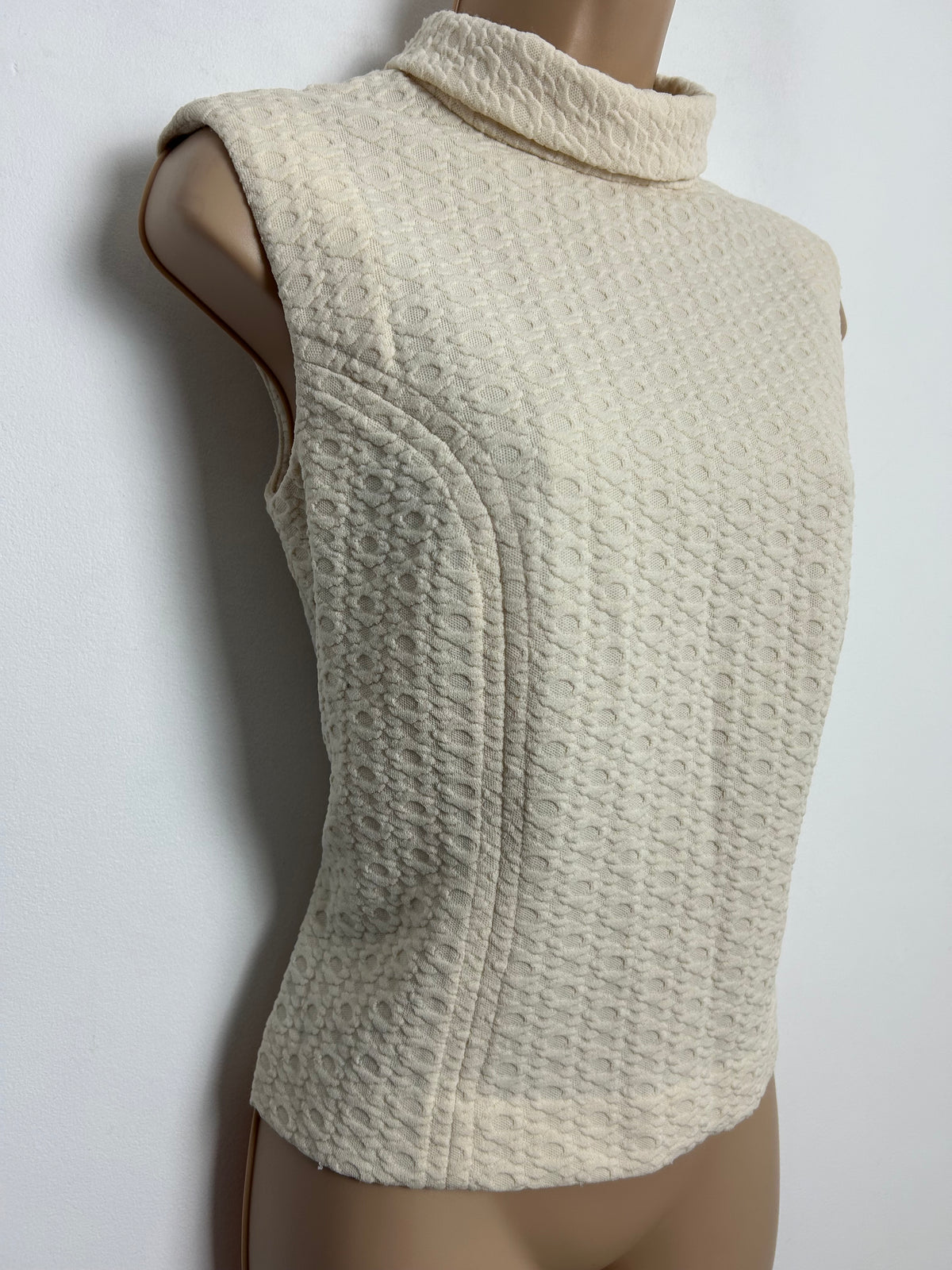 Vintage Late 1960s Early 1970s ST MICHAEL Size 10 Cream Crimplene Textured Mod Top
