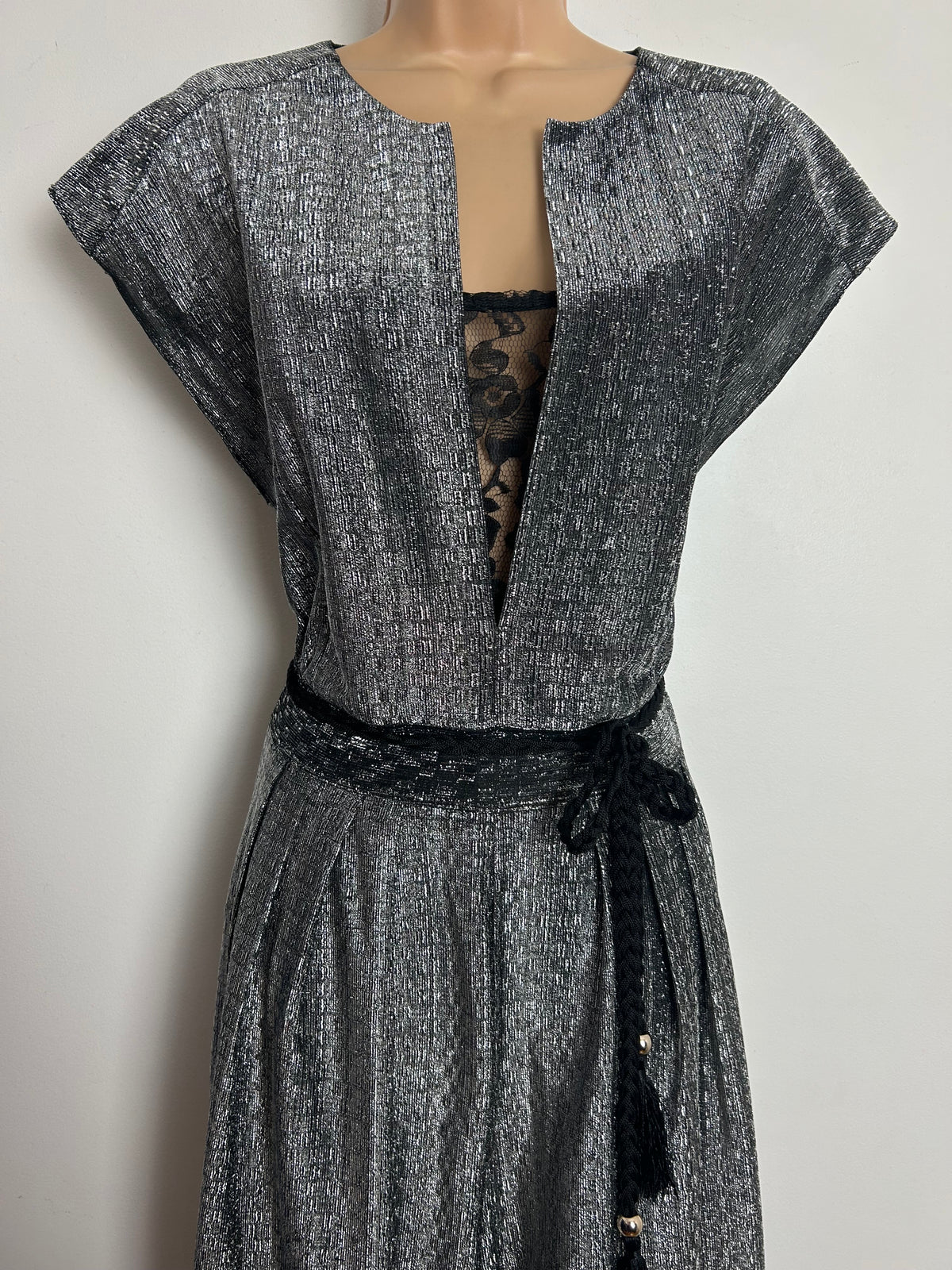 Vintage 1980s Size 14 Silver Metallic Silver Lurex Lace Panel Belted Xmas Party Evening Disco Jumpsuit