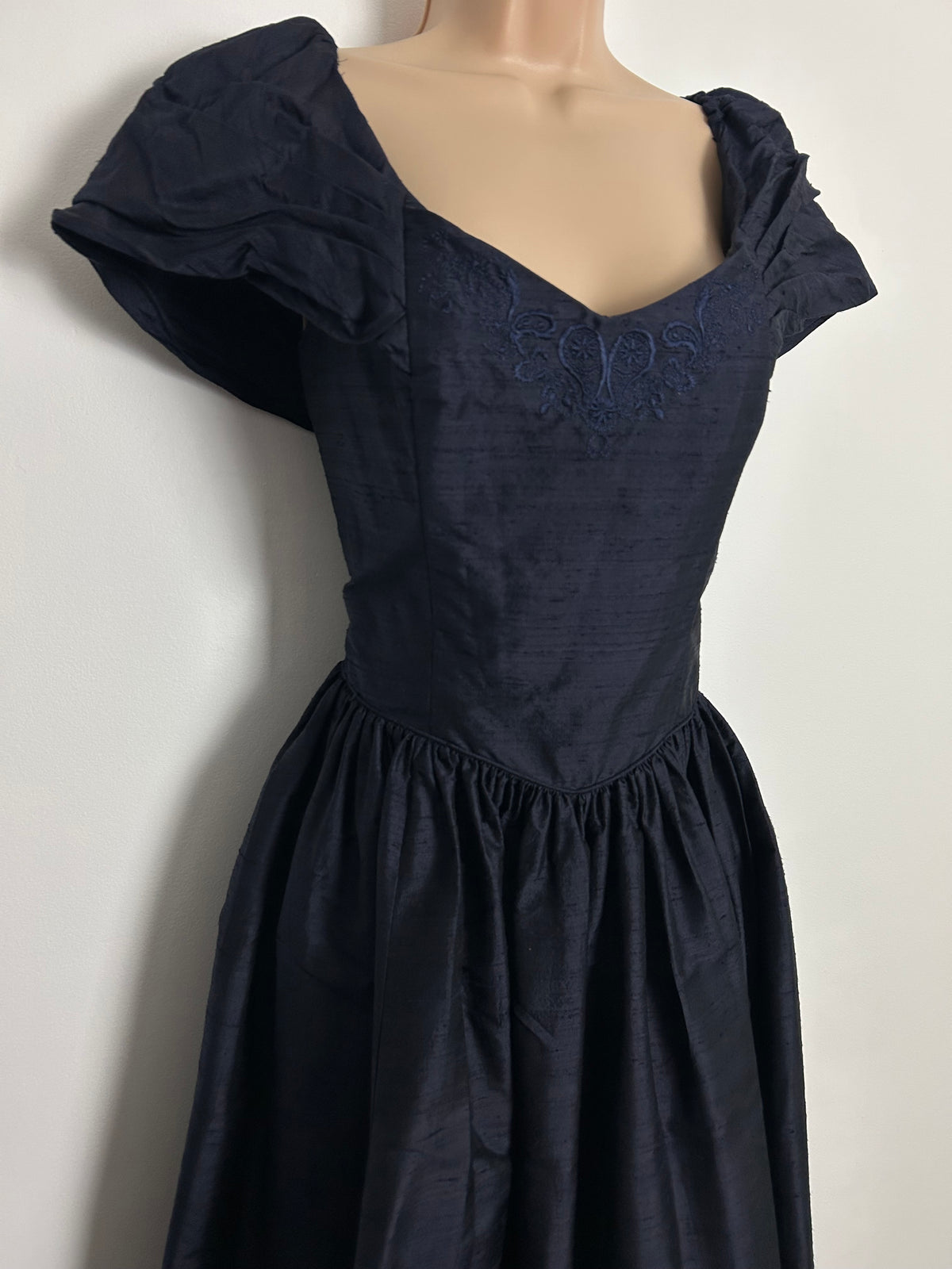 Vintage 1980s LAURA ASHLEY UK Size 12 (Size 16 On Label) Dark Midnight Blue 100% Silk Ballgown