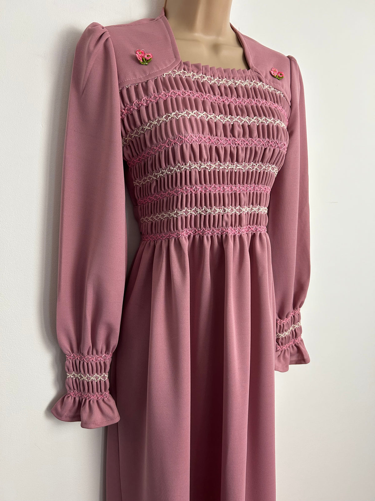 Vintage 1970s UK Size 8-10 Dusky Pink Shirred Bodice Long Sleeve Tie Back Maxi Dress